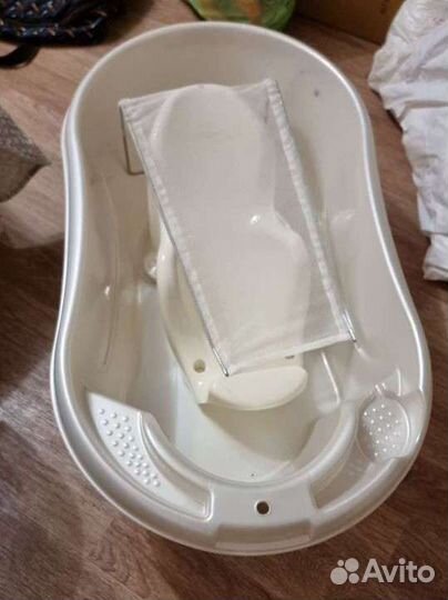 Ванночка для купания с горкой