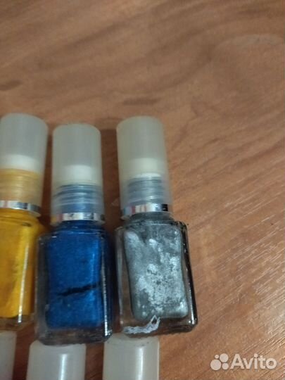 Лак для ногтей пакетом