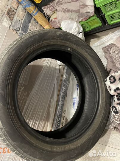 Yokohama BluEarth AE50 215/55 R17 94W