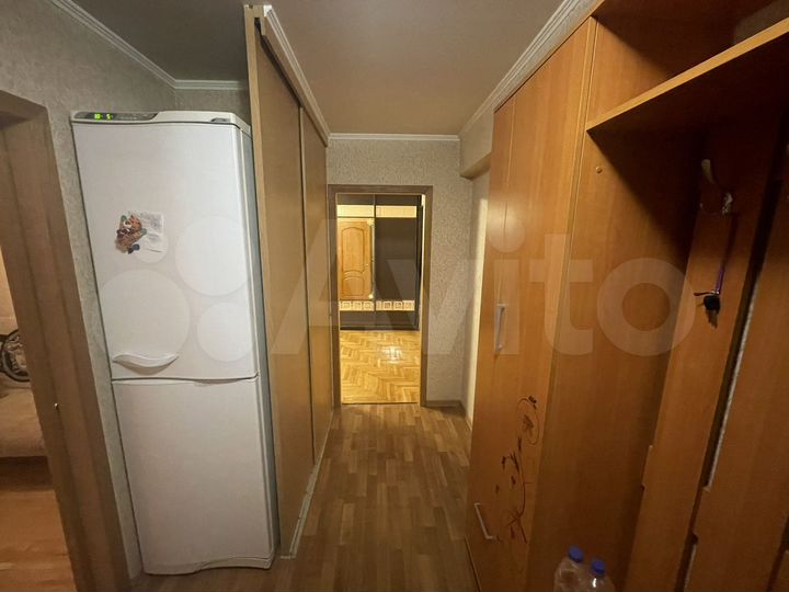 2-к. квартира, 43 м², 3/9 эт.