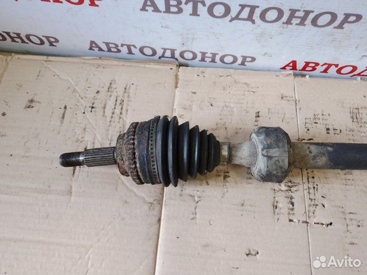 Полуось привод передний правый Renault Scenic 1.9D