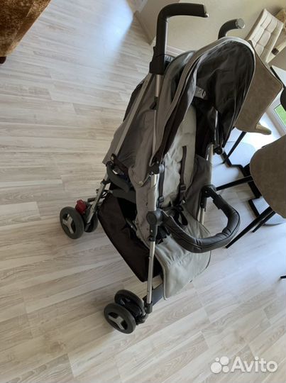 Коляска-трость