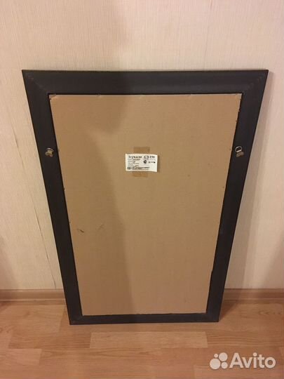 Зеркало настенное в раме