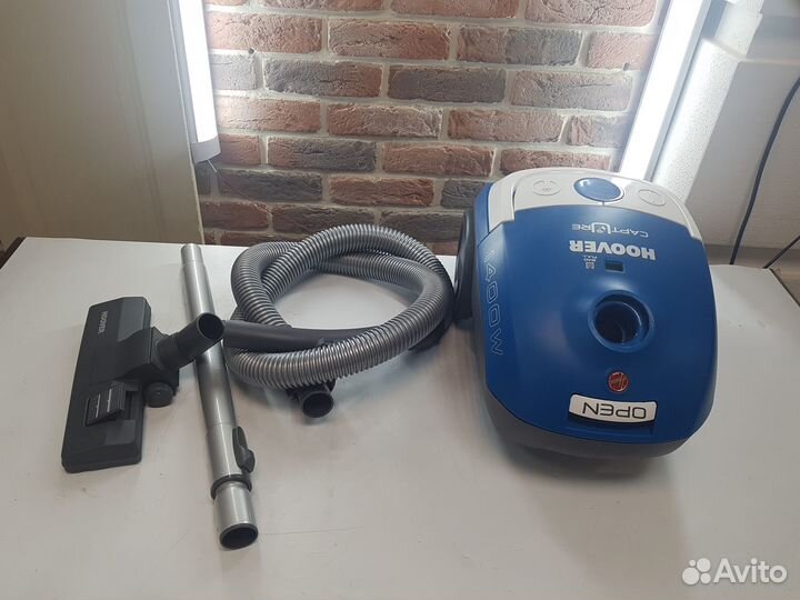 Пылесос с пылесборником Hoover TCP1401 019