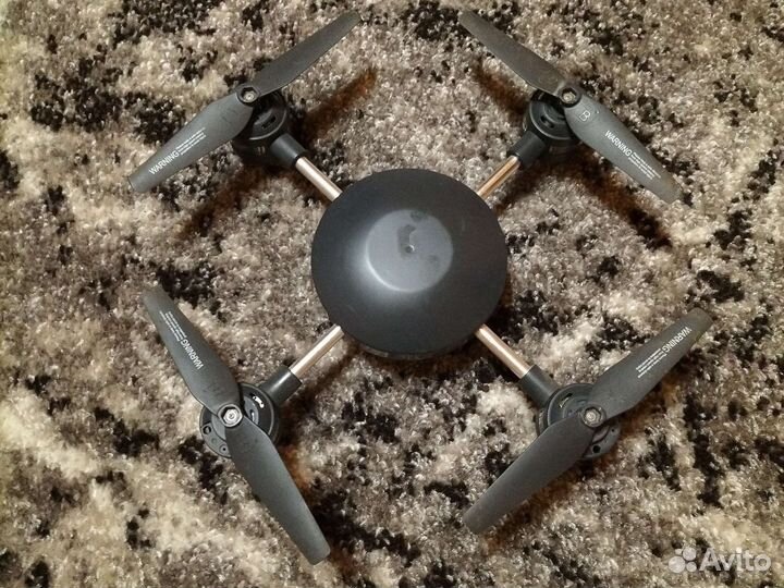 Квадрокоптер с камерой