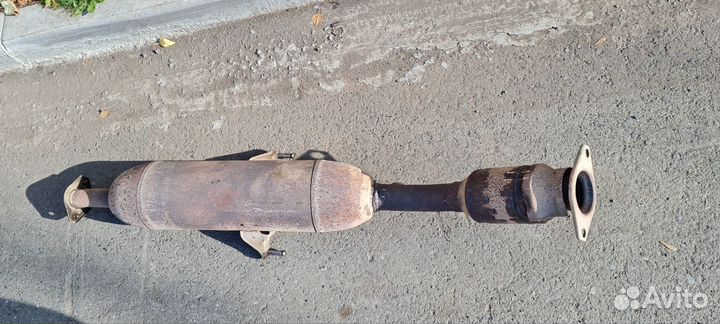 Приёмная труба катализатора Toyota corolla