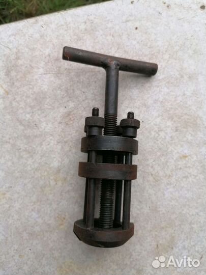 Съемник подшипников