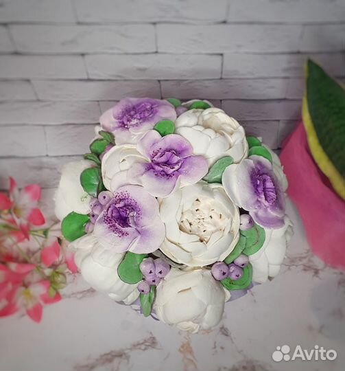 Съедобный букет в шляпной коробке