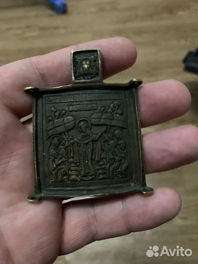 Иконка латунь