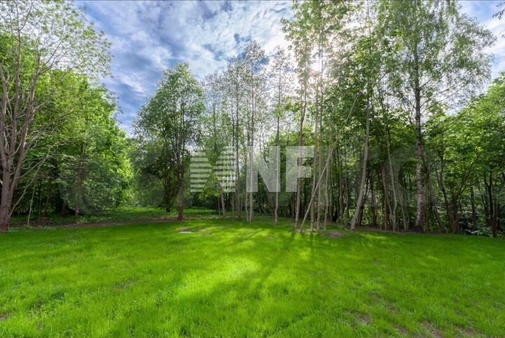 Дом 386 м² на участке 11 сот.