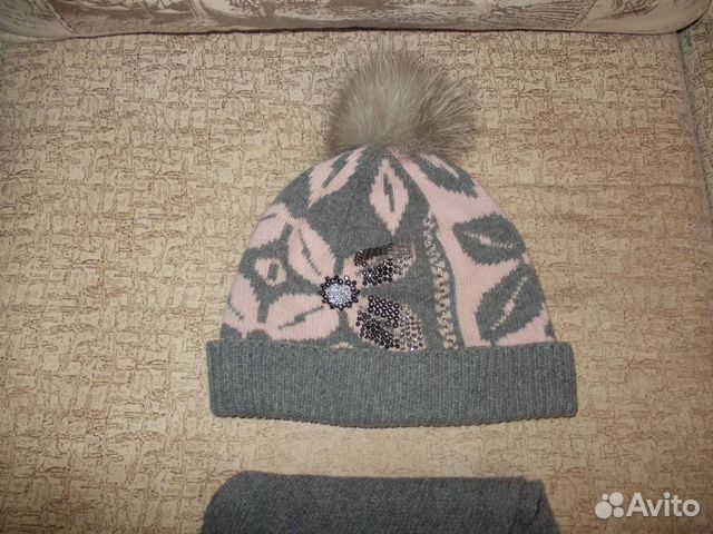 Комплект зима из шерсти шапка натур. помпон +шарф