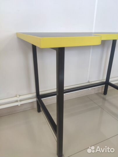 Компьютерный стол черный