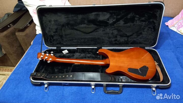 Гитара Rokdale с кейсом