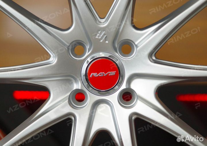 Литые диски Rays R17 на Rio, Solaris, Vesta