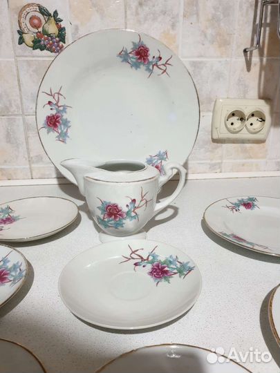 Остатки фарфорового сервиза Китай 50-е гг