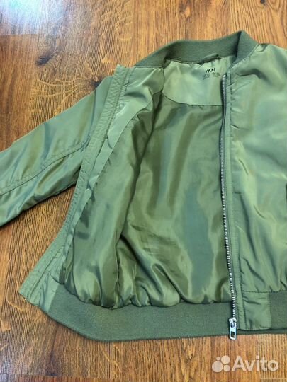 Бомбер на девочку