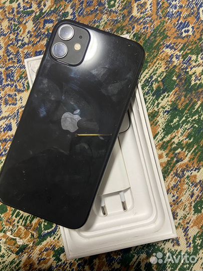 iPhone 11, 64 ГБ