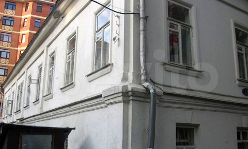 Здание, 1100 м²