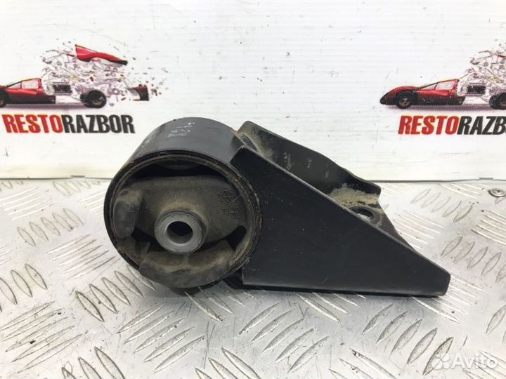 Подушка АКПП Kia Sephia седан 1.8 2000