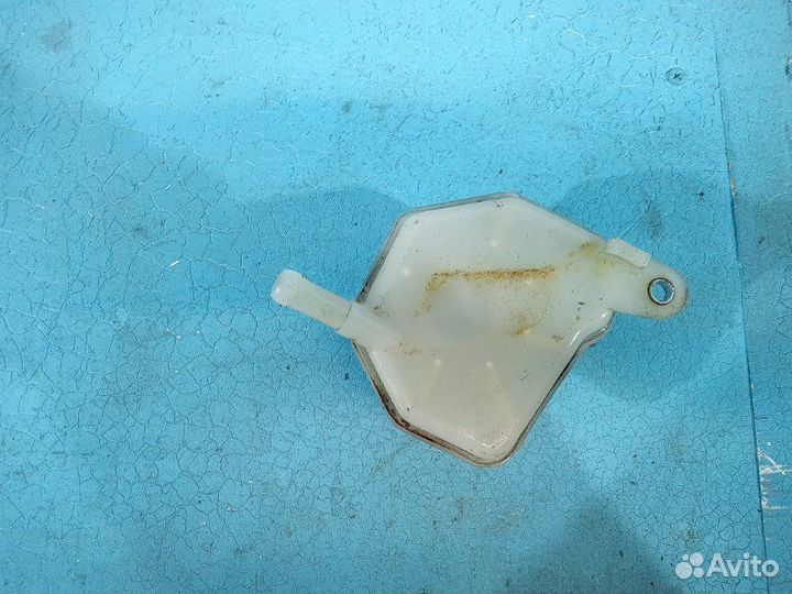 Бачок тормозного цилиндра Honda Civic 5D R18A2