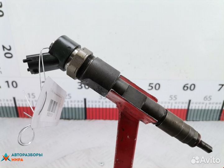 Форсунка Renault Laguna 2 рест. 2006 8200389369