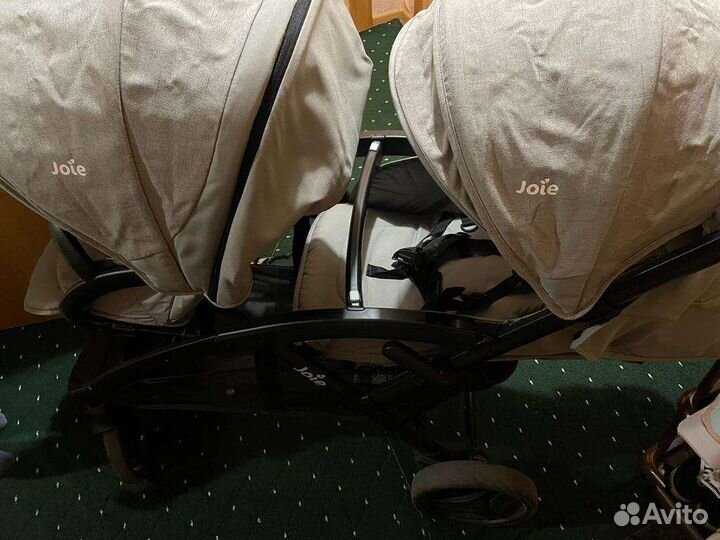 Коляска для двойни или погодок