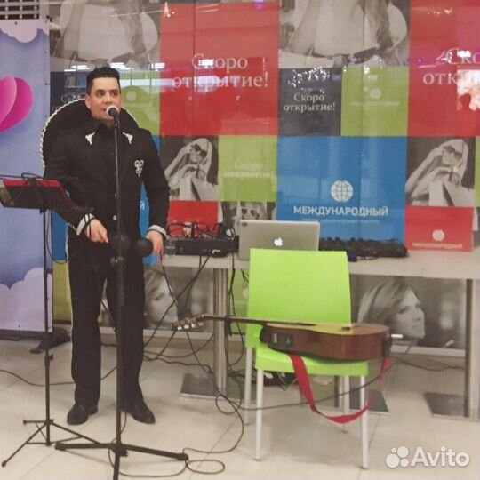 Кубинский музыкант на праздник, мероприятие