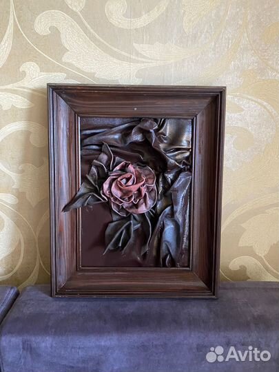 Картина из кожи