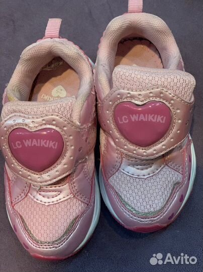 Кроссовки для девочки
