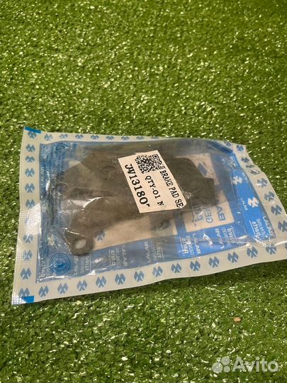 Колодки тормозные передние