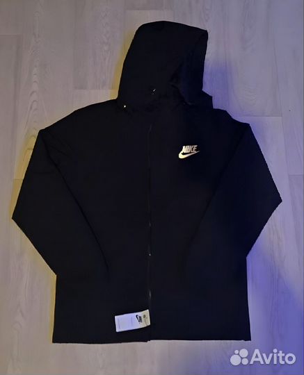 Куртка весенняя