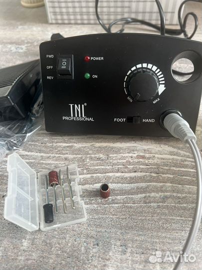 Машинка для маникюра и педикюра