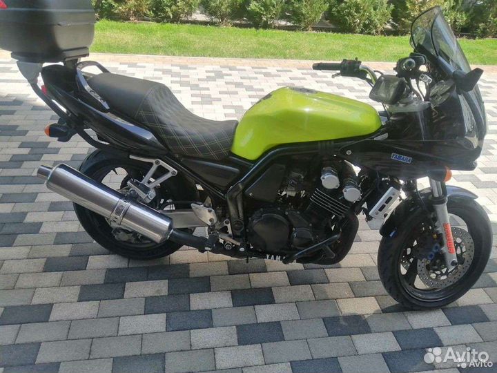 Продам мот Ямаха FZS 600