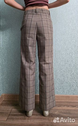 Брюки в клетку прямые 40 42