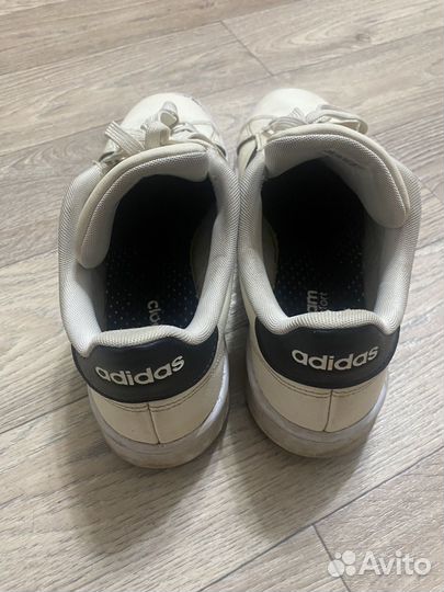 Кроссовки adidas