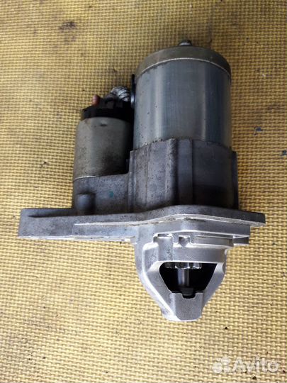 Стартер Nissan Tiida C11 HR15