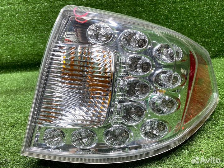 Фонарь внешний задний правый Subaru Impreza GH