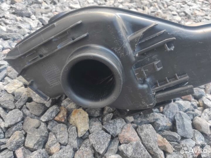 Пежо 3008 1436L6 резонатор воздушного фильтра