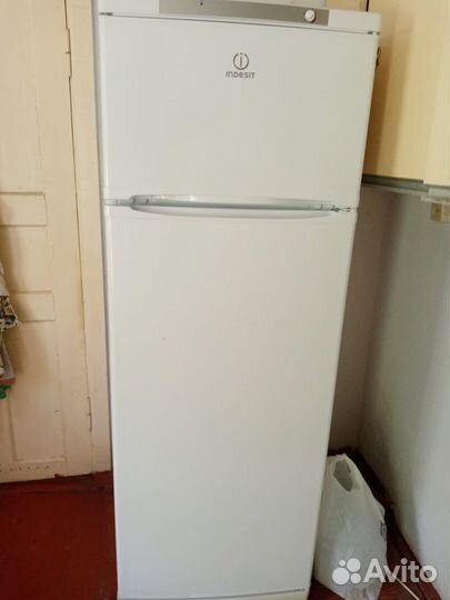 Холодильник бу