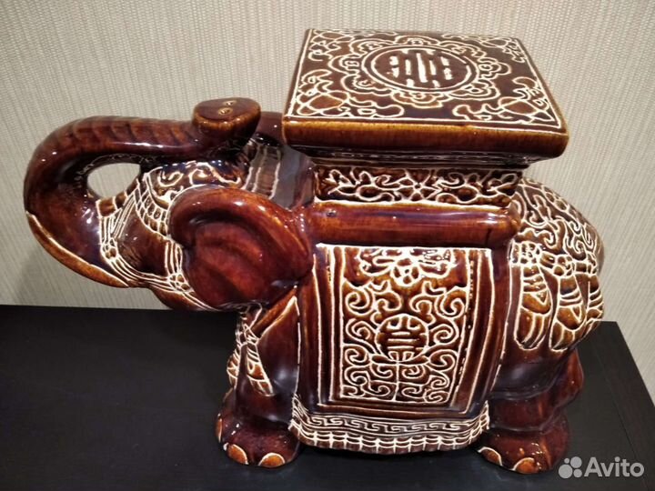 Подставка под цветы