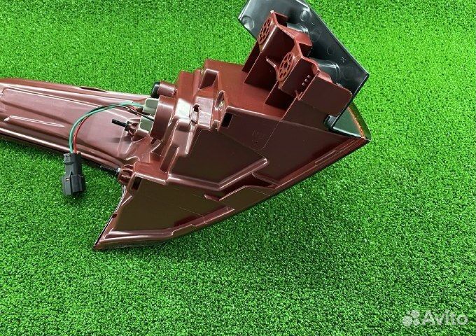 Фонарь правый Санта Фе 18-21