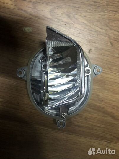 Указатель поворота правый на Led фару BMW F15 F16