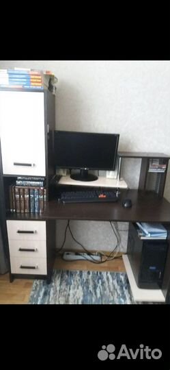 Компьютерный стол