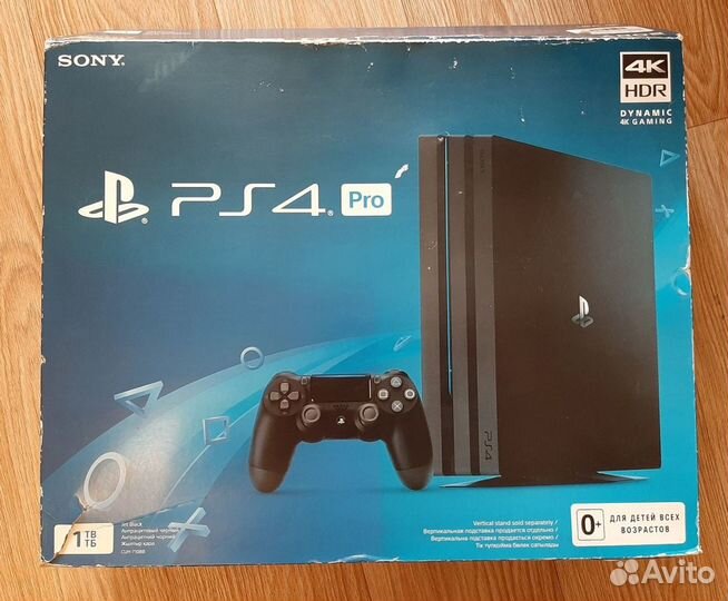 Sony PlayStation 4 Pro 1Tb + 2 геймпада