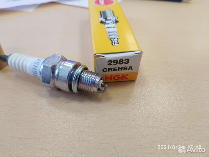 Свечи зажигания NGK CR6HSA