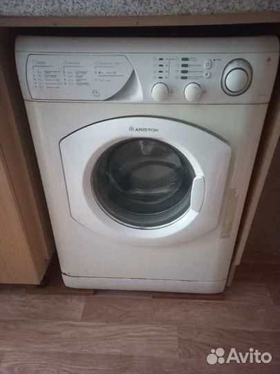 Стиральная машина бу Ariston avsl 80