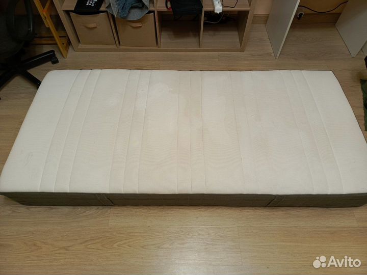 Кровать IKEA Malm 90x200, с ящиками и матрасом