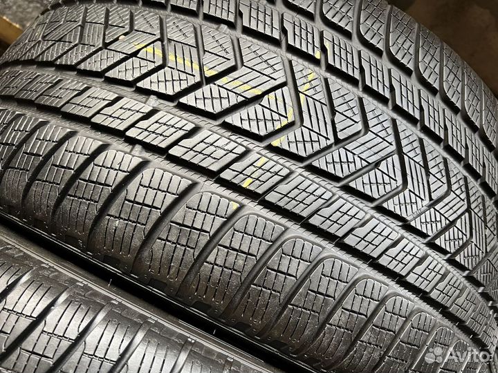 Pirelli Scorpion Winter 305/35 R21