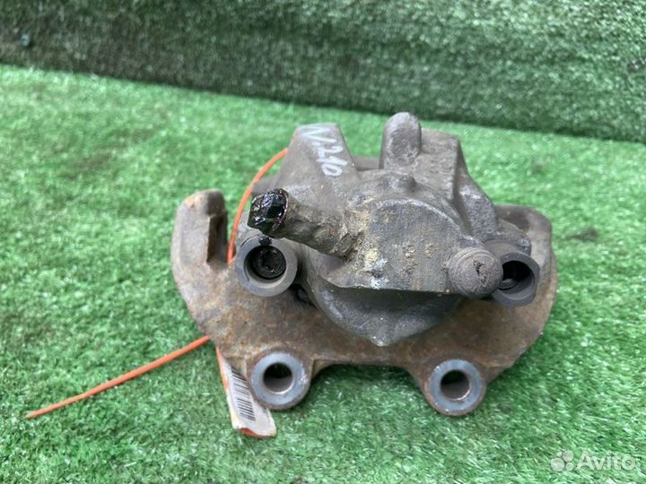 Тормозной суппорт задний левый Mercedes-Benz E