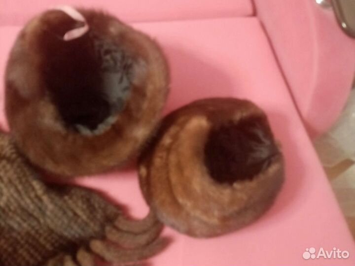 Шапки норковые, шарф отдам